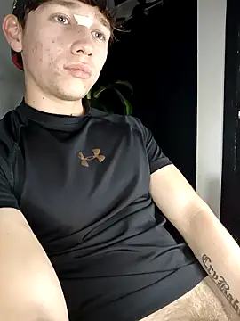 Snapshot of Logan_sixxer chatting on 13, 11, 2025 Logan sixxer online show from 13, 11, 2025