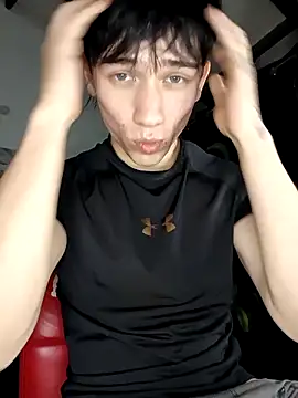 Logan sixxer online show from 19, 4, 2026