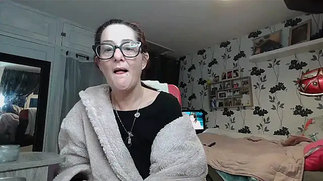 Mistress-Ivy51 online show from 7, 2, 2026