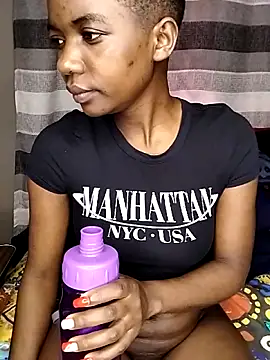 Berryangel03 online show from 15, 10, 2025