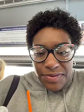 Tu GataLinda online show from 25, 10, 2025