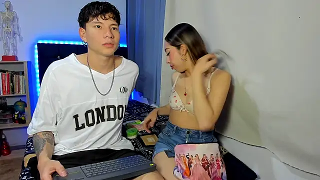 Tatiiana n Damiian online show from 17, 12, 2025