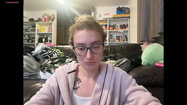 harleyblair online show from 16, 12, 2025