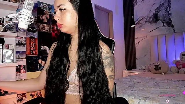 Snapshot of soy_kylebrown chatting on 21, 10, 2025 soy kylebrown online show from 21, 10, 2025