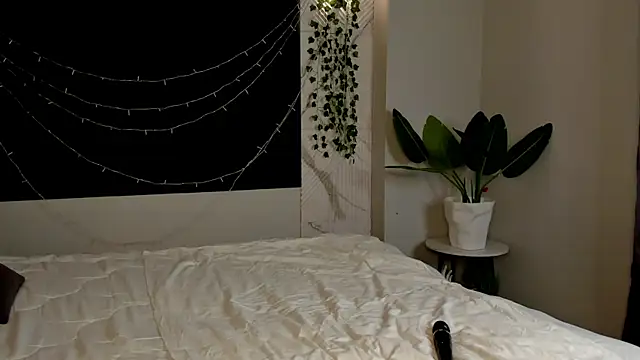 Snapshot of MalvinaDream chatting on 15, 4, 2026 MalvinaDream online show from 15, 4, 2026