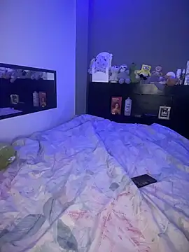 Kailertwink online show from 5, 4, 2026