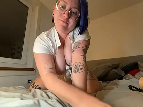 lablonde2025 online show from 9, 3, 2026