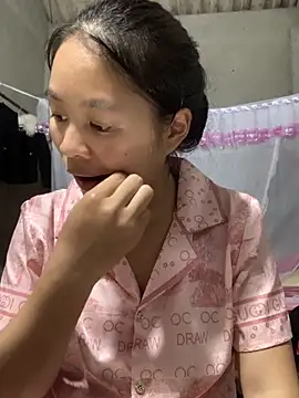 NhuFox online show from 17, 9, 2025