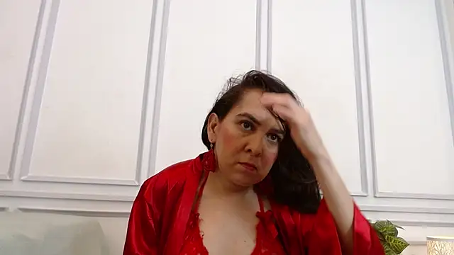 MiiaLane online show from 6, 3, 2026