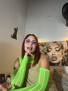 Snapshot of Violet_horny05 chatting on 23, 4, 2026 Violet horny05 online show from 23, 4, 2026
