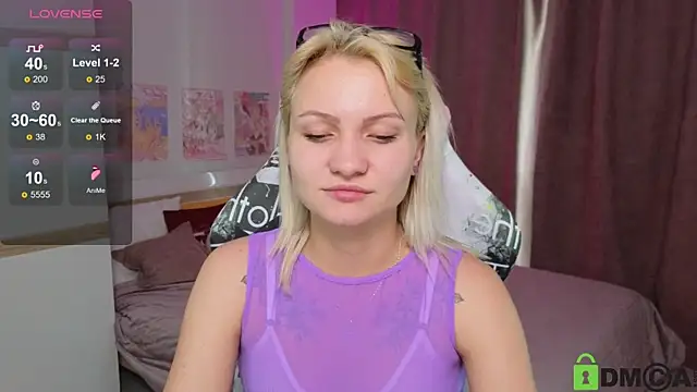 Snapshot of Cameronlovely_ chatting on 18, 9, 2025 Cameronlovely online show from 18, 9, 2025