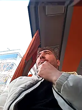 Snapshot of mert0359 chatting on 2, 12, 2025 mert0359 online show from 2, 12, 2025