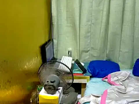 Snapshot of xxloveheart chatting on 3, 7, 2026 xxloveheart online show from 3, 7, 2026