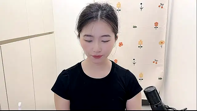 Rosalind xixi online show from 6, 10, 2025