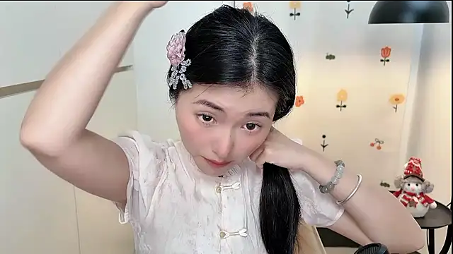 Rosalind xixi online show from 8, 4, 2026