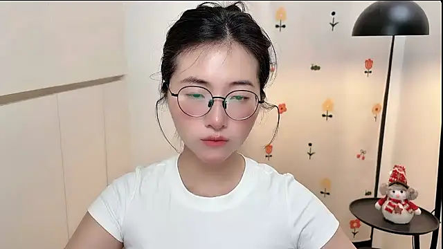 Rosalind xixi online show from 12, 4, 2026