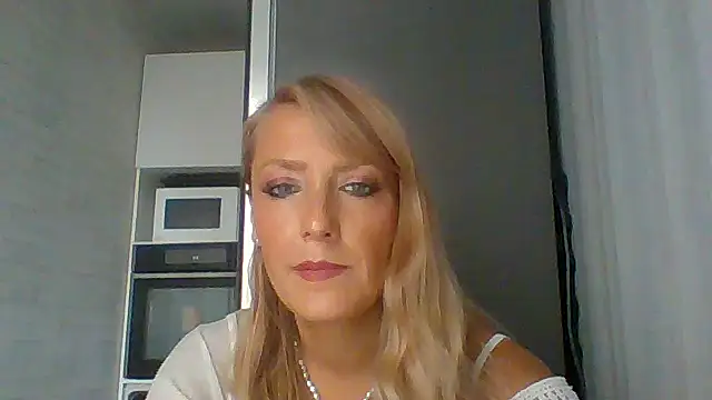 Vexxaa online show from 18, 10, 2025