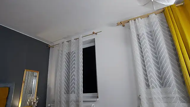 Jessica White  online show from 7, 10, 2025