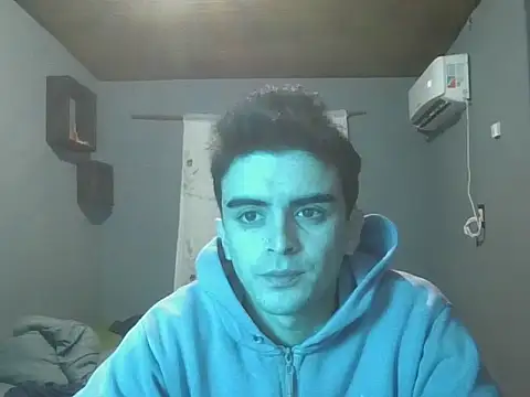 Snapshot of Rodrigo99_9 chatting on 15, 7, 2026 Rodrigo99 9 online show from 15, 7, 2026