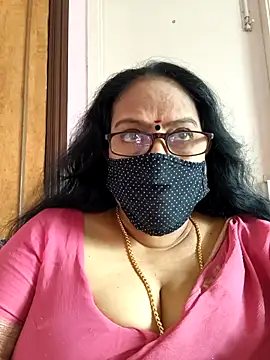 Snapshot of heera-rani chatting on 20, 9, 2025 heera-rani online show from 20, 9, 2025