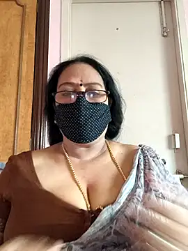 Snapshot of heera-rani chatting on 23, 9, 2025 heera-rani online show from 23, 9, 2025