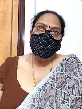 Snapshot of heera-rani chatting on 23, 9, 2025 heera-rani online show from 23, 9, 2025