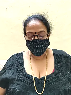 Snapshot of heera-rani chatting on 9, 10, 2025 heera-rani online show from 9, 10, 2025