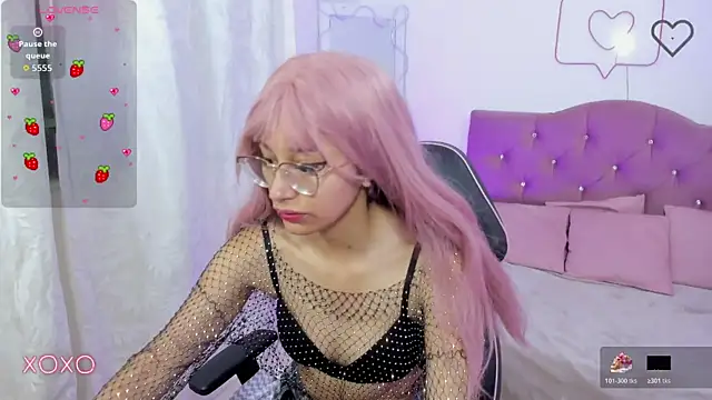 Snapshot of HANNI_TAY chatting on 30, 11, 2025 HANNI TAY online show from 30, 11, 2025