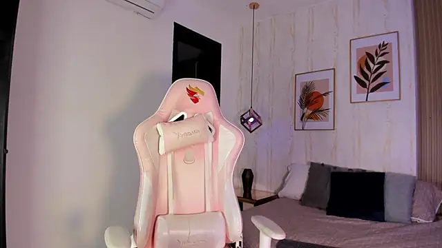 Ayleen Dunkan online show from 16, 10, 2025