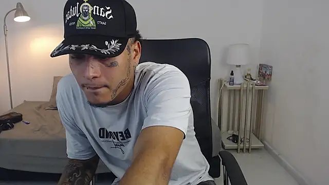 crow black00 online show from 24, 9, 2025