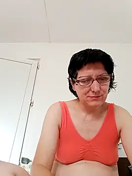 Vera Elle online show from 26, 11, 2025