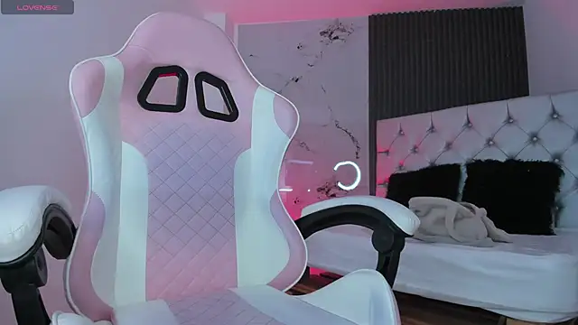 chloesagee online show from 22, 10, 2025