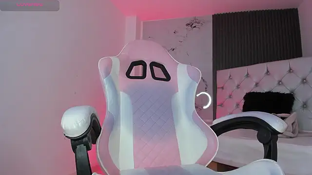 Snapshot of chloesagee chatting on 5, 2, 2026 chloesagee online show from 5, 2, 2026