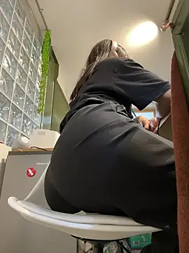 sisylucky online show from 6, 4, 2026