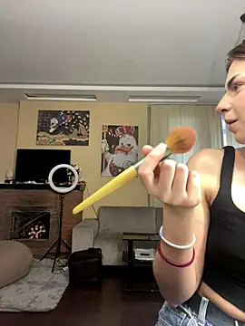 Miranda Kerry online show from 5, 11, 2025