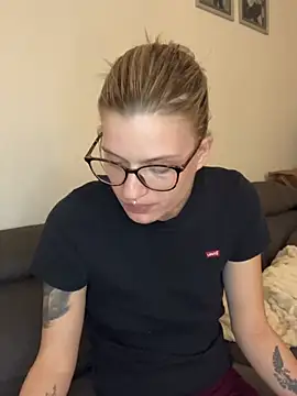 Lesamantssexy online show from 8, 4, 2026