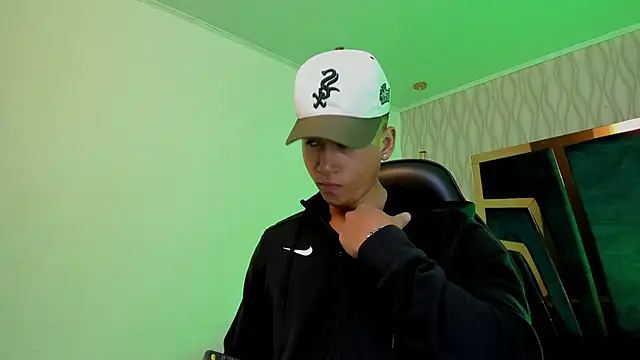 Draven Marceaux online show from 28, 10, 2025