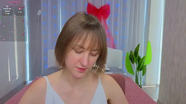 LuluChiiii online show from 12, 1, 2026