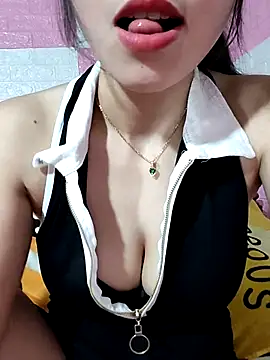 Snapshot of Ingrid428 chatting on 8, 5, 2026 Ingrid428 online show from 8, 5, 2026