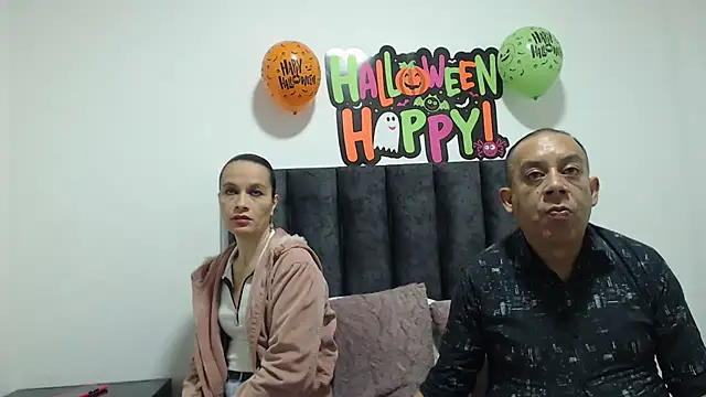 GabrielandAbigail online show from 6, 10, 2025