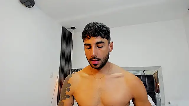 MARC THOMPSON  online show from 26, 10, 2025