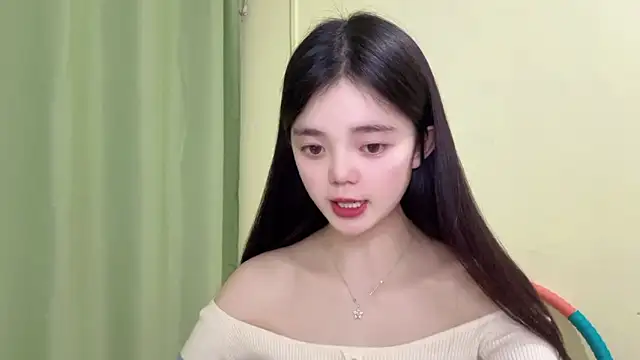 Snapshot of Nicole-13 chatting on 4, 2, 2026 Nicole-13 online show from 4, 2, 2026