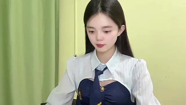 Snapshot of Nicole-13 chatting on 5, 2, 2026 Nicole-13 online show from 5, 2, 2026