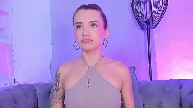 aitana baker  online show from 8, 10, 2025