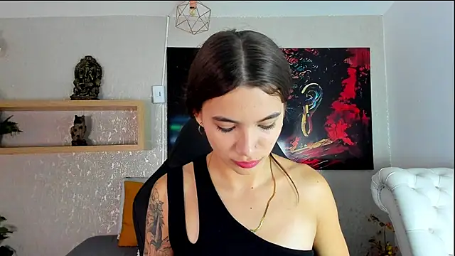 aitana baker  online show from 4, 3, 2026