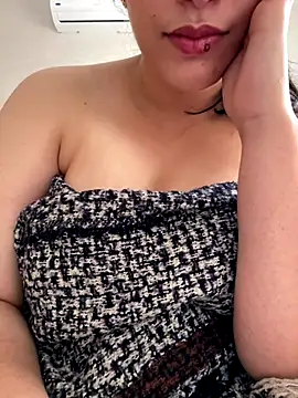 Bold-arabic-vibes online show from 2, 12, 2025