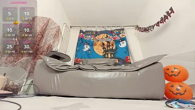 Snapshot of fox-yiyi chatting on 25, 10, 2025 fox-yiyi online show from 25, 10, 2025