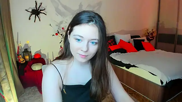 AlluringLookk online show from 2, 11, 2025