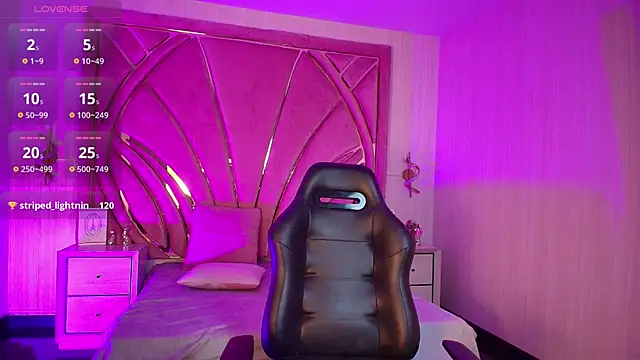 Emilia Bons online show from 10, 3, 2026