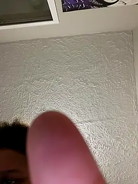 chocolate bella online show from 4, 10, 2025